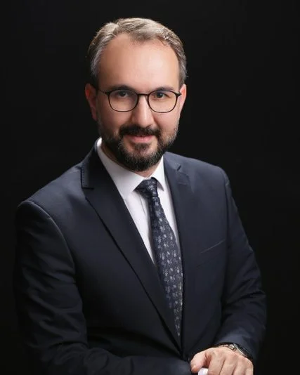 Dr. Yasin Kürşad Varsak — Facial Plastic Surgeon